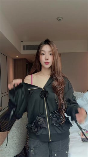 Kak Vilmei dan Fashion Hijab Terbaru