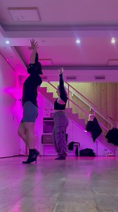 8.3K views · 224 reactions | Jour 869 : cour de danse | Thays | Facebook