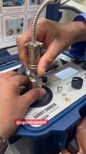 Vibration transmitter loop test with Hardy Shaker Portable #vibration #calibrator #vibrationtesting