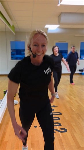 Ingunn Simonsen Beldo har vært med oss i Spenst i snart 20 år. Full fart og mye energi kjennetegner hennes timer, tøffe tak, men samtidig smil og allsang. Onsdager er det en kombinasjon med kondis kl 1830 og TabataStyrke kl 1905, og fredager har hun CardioX kl 1000. | Spenst