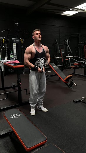 Your sign to commit to a bulk!😤 #offseason #bulk #fyp #gains #bodybuilding #transformation #roadtostage #foryou #motivation #nutrition #bulktocut