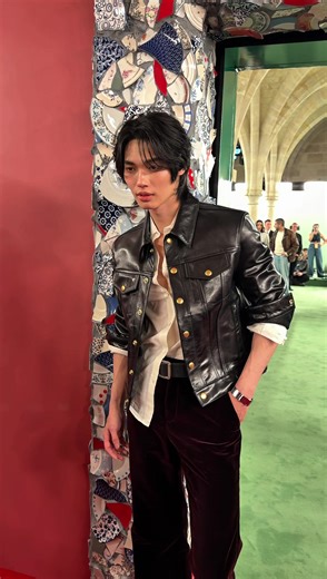 @winmetawin among the guests at the #AcneStudios Fall Winter 2026 show Soundtrack by Portishead for Acne Studios. Featuring Roads (1994) and The Rip (2008) by Portishead