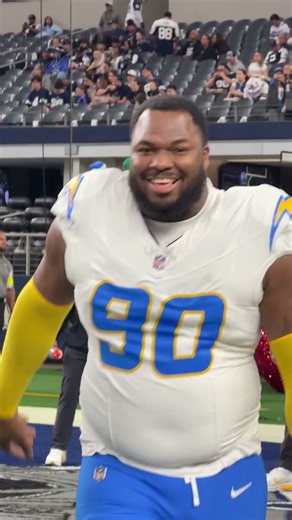 chargers ready for cowboys 🍿