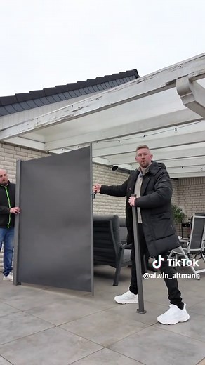 🌿☀️ Mehr Privatsphäre im Freien Die ausziehbare Seitenmarkise schützt vor Sonne, Wind und neugierigen Blicken – ideal für Balkon oder Terrasse. #tiktokmademebuyit #tiktokshop #DealsFürDich #gartenliebe #sichtschutz