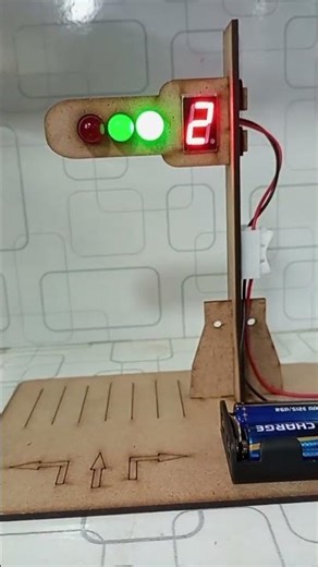 Smart Traffic Signal Project 🚦 | DIY Innovation#DIYProject #BasitElectronicsAutomation #TechPakistan