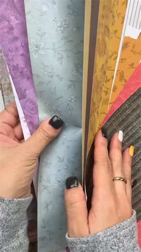 🧡🖤 Vintage Halloween collab with the wonderful @thejulietjournal Check hers out! ☺️ #vintage #halloween #junkjournal #scrapbook #asmr #fyp scrapbook art journal ASMR | Thelittleblackjournal