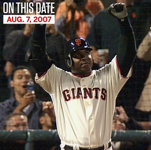 On This Date: Barry Bonds broke Hank Aaron's home run record with No. 756. | ESPN