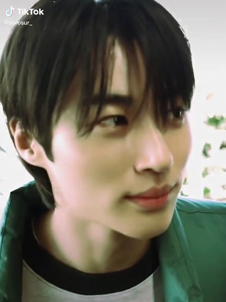 Byeon Woo Seok - Last Night Dance | Full Screen Live Wallpaper