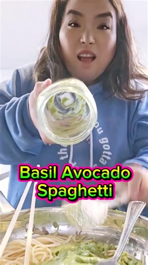 Homemade Creamy Basil Avocado Spaghetti Recipe link: https://m.facebook.com/story.php?story_fbid=865632326212722&id=100082978880236&mibextid=xfxF2i #ASL #deaf #foodie #basil #spaghetti #pasta | Star Flower