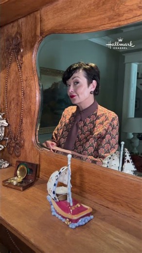 Who's on Your Suspect List? | Garage Sale Mysteries: Murder Takes the Stage