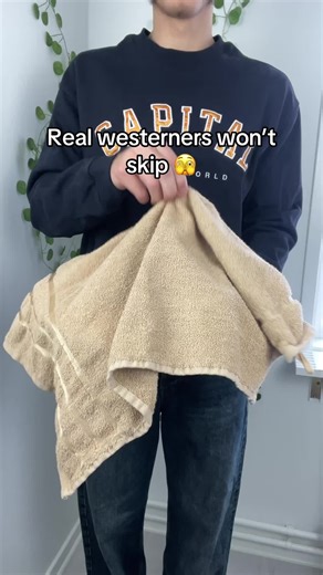 Every cowgirl needs this 😍🍂 #cowboyboots #bootslippers #cowboy #countrysidegirl