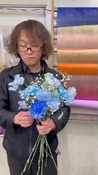 【Light blue, blue, silver, bouquet with balloons】水色､青色､シルバー、バルーン入りの花束