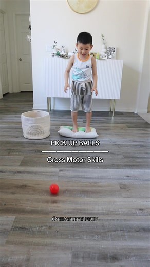 PICK UP BALLS- Gross Motor Skills Low-prep play that uses household stuffs and keeps kids moving! And it trains kids’ gross motor skills - muscle controls, body balancing and coordination. 💡Good for kids 2.5 years and up ❤️ You will only need: ⭐️Balls ⭐️Cushion ⭐️Container for the balls Perfect for: 🍎Body balance 🍎Body coordination 🍎Muscle controls 🍎Reaction time training 🍎Eye-hand coordination Hope this is fun for you and your little one(s), and feel free to save it for later or share wit