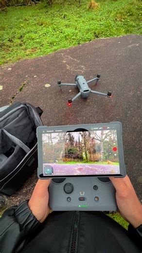 Long-distance stable transmission of aerial photography equipment