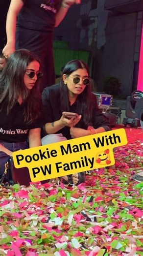 Samridhi Mam With PW Family🥰 #samridhimam #physicswallah #shorts