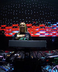 Defected Radio Show Business w/ Sam Divine 📻 The soundtrack to your weekend has arrived 🕺👇 Link in the comments 🔗 | Defected Records