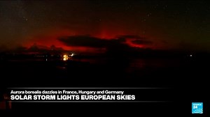 🔭 A geomagnetic storm triggered northern lights, called Aurora borealis, across Canada and the the United States on Monday night. The solar storm lit up some European skies as well 👇 | FRANCE 24 English