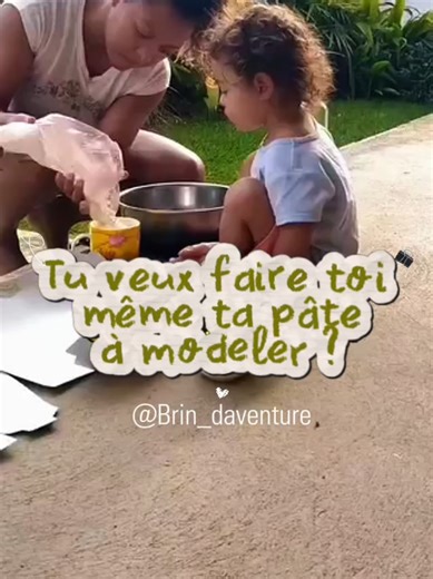 Pâte à modeler DIY On a utilisé : - Une tasse - Une spatule - Un grand bol - 3 tasses de farine - 1/3 de tasse d'huile alimentaire - 1 tasse de sel - 1 tasse d'eau - Des colorants alimentaires C'est une activité que je recommande vraiment si comme nous vous aimer partager des expériences avec les petits. C'est ludique et économique. Le résultat n'a rien à envier aux pâtes à modeler du commerce, avec l'avantage d'être plus sain dans la composition. Et bien-sûr les avantages sont multiples : - Fav