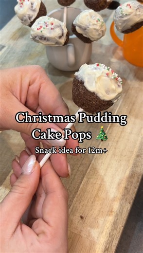 Holly Dorman 🩵 on Instagram: "Xmas Food Ep. 9 🎄 Christmas Pudding Cake Pops 😍 You will need: • 1 cup oat flour • 3-4 tbsp natural yoghurt • 1 banana, chopped • 1 tsp cocoa powder • 3 tbsp cream cheese • 1 tbsp maple syrup • Sprinkles Mix oat flour, yoghurt, chopped banana & cocoa powder together until combined. Use wet hands to mould into balls and bake in air fryer/oven on 180c for 15-20 minutes. Set aside to cool down and make your icing by mixing the cream cheese and the maple syrup. Once 