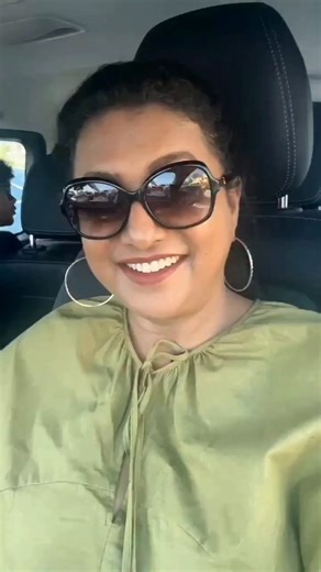 రోజా గారు న్యూ ఇయర్ కి ఎంత కరచు పెటి మేకప్ యేచుకున్నారు తెలుసా?#roja #rkroja #makeup