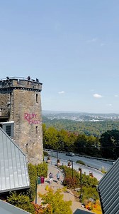 33 reactions | Oct 3- autumn leaf color update  Still pretty green but we are starting to see the beginnings of this colorful season! FYI- peak fall leaf-peeping in Tennessee is typically end of October through early November! | Ruby Falls | Facebook