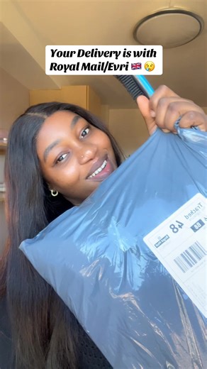 One thing I know about these two logistics is; They’ll deliver but you go wait 😂 Well the long wait is over, let me see what I have been waiting for. #uklifestyle