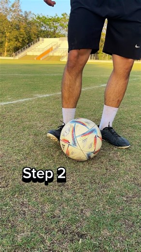 Learn how to shoot a top corner🦵🏻⚽️ #footballskills #freekickmaster