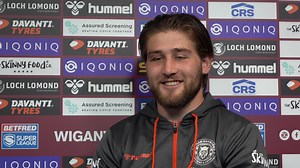 🏌️‍♂️ "I play golf as hobby. When we played Wakefield my two mates were in the stand and they said if I score give us a golf swing, so when I scored, I saw them and I did the off-swing!" 😂 Joe Shorrocks on his try celebration that we have seen in recent week... 📺 Watch the full interview on Wigan TV as Joe looks ahead to tonight's game against Salford 👉 tv.wiganwarriors.com #SLWIGSAL #NeverGonnaStop 🍒⚪️ #WWRL | Wigan Warriors