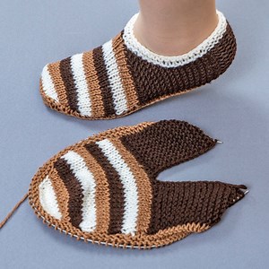 Abbreviation: alt – alternate beg – beginning bet – between BO – bind off BLO – back loop only Cable – cable CA – color A CB – color B СС – contrasting color CDD – centered double decrease CN – cable needle CO – cast on cont – continue cross 2 L – cross 2 stitches to the left cross 2 R – cross 2 stitches to the right CDI – central double increase dec – decrease DD – double decrease DPN – double pointed needles Elastic – elastic edge st – edge stitch end on RS –end on right side end on WS –end on