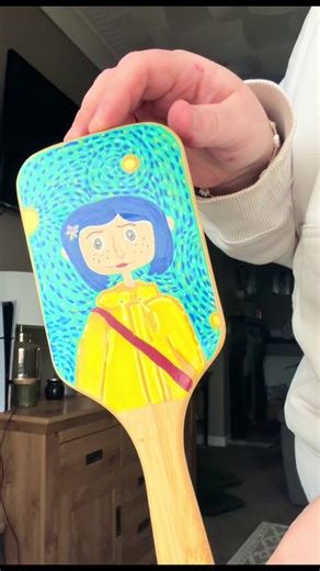 POV - Your obsessed with Coraline just as much as me 😍💙💛 #handpainted #artist #artwork #fyp #viralvideos