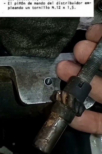 Remove Renault 12 Distributor Command