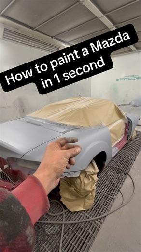 How to paint a Mazda Miata/MX5 in 1 second #miata #painter #spraybooth #bodykit #mx5 @G3Professional