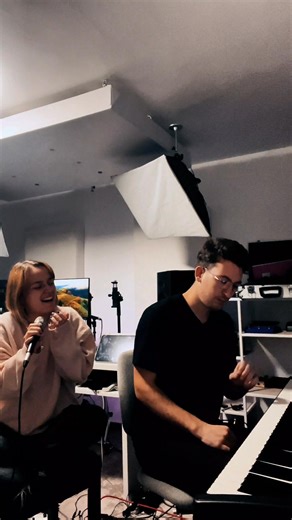 This Friday night’s gonna be epic! 🎶 Join Szakács Erika & Pethő Csaba at Corner Pub, Nov 7 at 7 PM! Come for the music, stay for the vibe! 🍺🎵 | Corner Pub