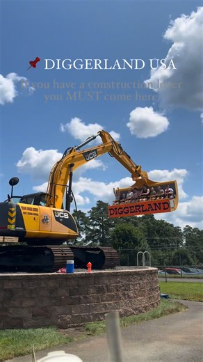 🚜 Ready for a different kind of theme park day? At Diggerland USA in NJ, kids (and adults!) can actually drive, ride, and operate real construction equipment! 👷‍♀️ Perfect for ages 2 — from mini diggers to massive machines. Just an hour from Philly! 📍West Berlin, NJ #DiggerlandUSA #KidFriendlyPhilly #FamilyFun #NJThemePark #ConstructionPlayground | Kidfriendlyphilly