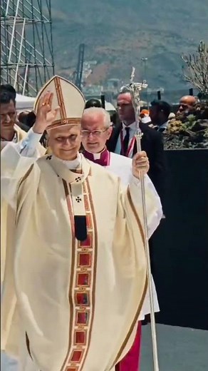 Pope Leo XIV Leads a Powerful Moment of Faith ✝️🌍