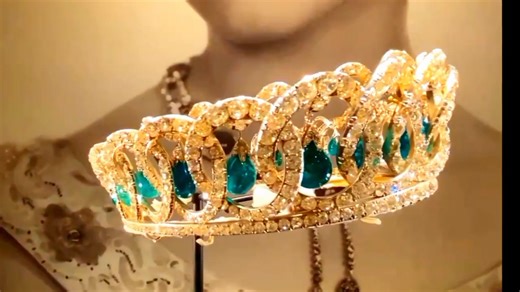 Vladimir Tiara: Queen Elizabeth's Favorite Crown Jewel Revealed