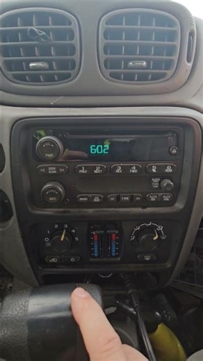 2006 chevy trailblazer clock set! #youtubeshorts #chevrolet #ai