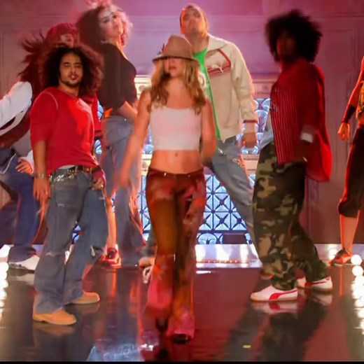 Britney Spears' Energizing Performance of ‘I Got That Boom Boom’