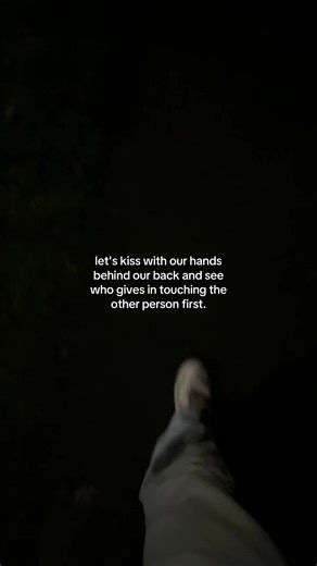 Kiss Challenge: Hands Behind Your Back