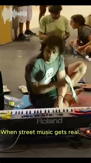 You won't believe this street improvisation! ✨
