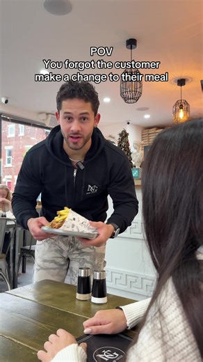 Customize Your Gyros: No Lettuce Needed