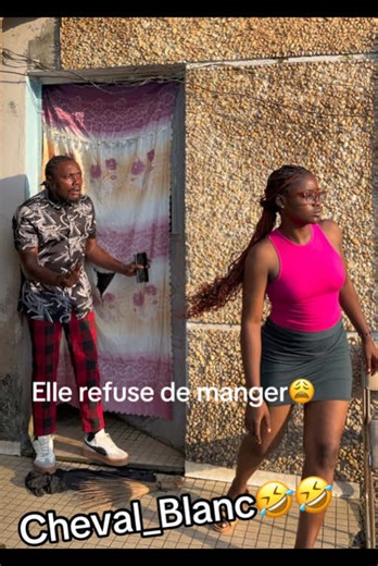 Elle Refuse de Manger : Une Scène Drolatique