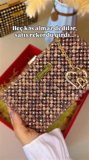 Elə bu səbəbdən də heç kəsin sözünə qulaq asmıram🫠 #beadbag #сумкаизбусин #sewing