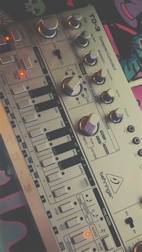 Phased Behringer TD-3 Mad Squelches