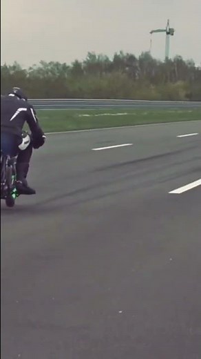 Ready to Race: Fully Modified SIMSON Drag Racing Machine