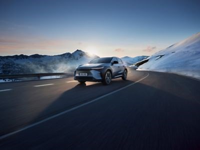 Toyota bZ4X: Elektro-SUV für neues Fahrgefühl | Toyota DE