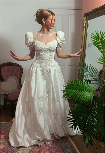 Explore Stunning 80's Wedding Dresses