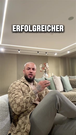 Wenn du dir endlich ein erfolgreiches Business aufbauen willst, hör auf zu raten – und fang an, es richtig zu machen. In unserem E-Commerce Coaching zeigen wir dir erprobte Strategien für Dropshipping, B2B-Reselling, Personal Brand Aufbau und Amazon FBA. Kein Gelaber. Keine Abkürzungen. Klare Systeme, echte Ergebnisse. #deutschland #ecommerce #amazonfba #shopify #motivation