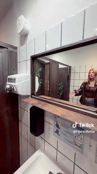 Rollschuh Disco Spaß im Skater Palace