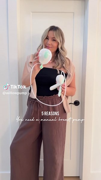 Manual pumps: underrated, until you really need one. 😅 From travel days to emergency backups, here are 5 reasons a manual pump (aka Willow Wave) is a total mom essential. 🙌